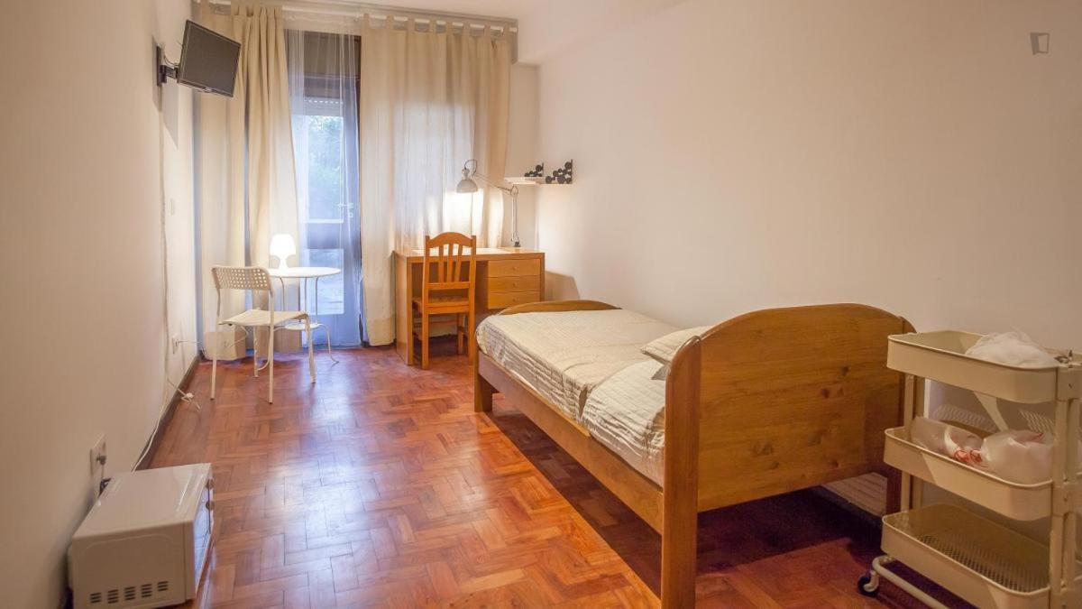 Residencia Laranjeira Ostello OOporto Esterno foto
